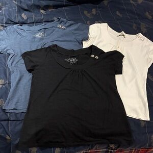 Set of Three Short Sleeve Tops in Blue, Black, and White - size M
